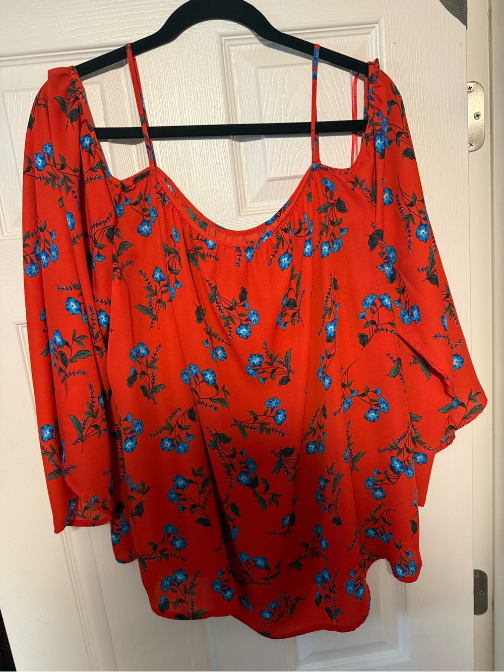 Vince Camuto Red Cold-Shoulder Tunic with Blue Floral Print